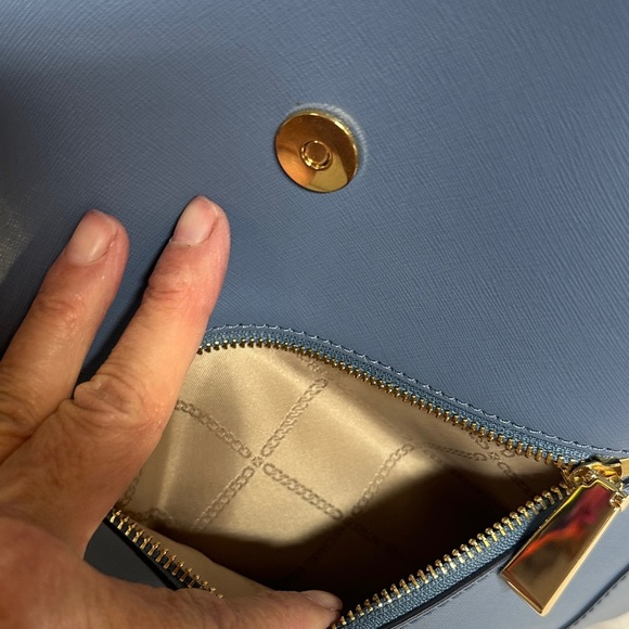 Michael Michael Kors
NEW HARRISON MEDIUM SAFFIANO LEATHER BACKPACK MSRP 358 - Picture 11 of 16